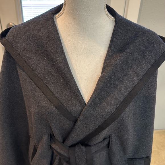 AMEMI + KIN Anthropologie Winter Cape Coat Jacket - Picture 3 of 11